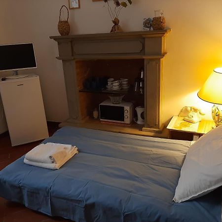 Appartement La Casina Della Volpe à Prato  Extérieur photo
